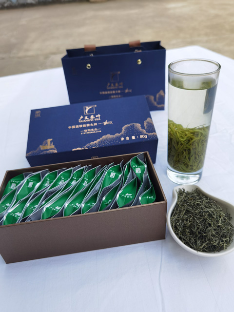 【大別山精神系列一珍品信陽毛尖茶伴手禮（匠心）】大別山脈、核心產(chǎn)區(qū)、高山茶園、匠心制作  980元/盒